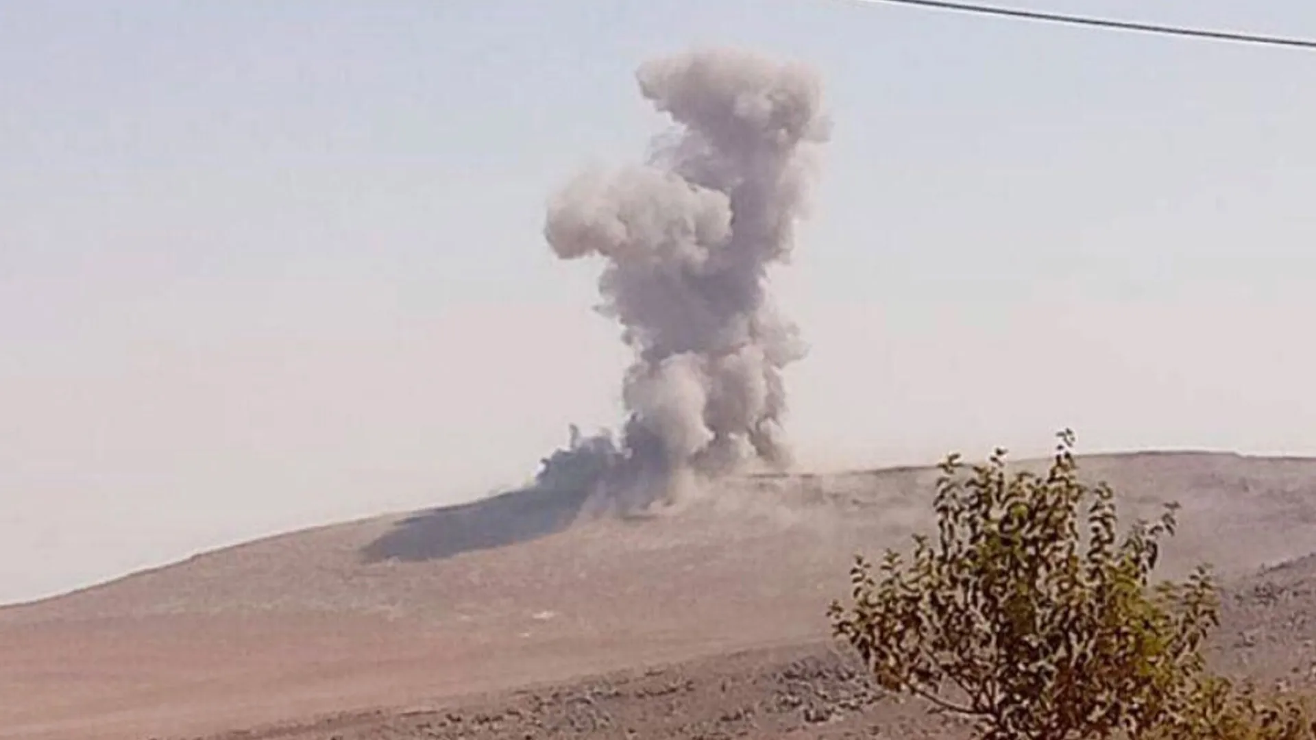 ​​​​​​​Ji ber bombebaranê 2 leşkerên hikumeta Şamê jiyana xwe ji dest da