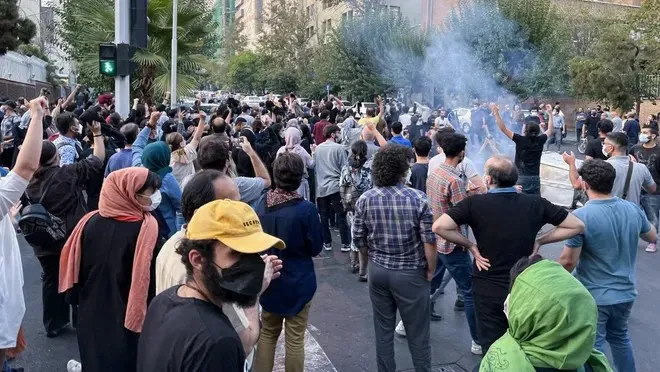 ʹDi xwepêşandanên li Rojhilatê Kurdistanê de 5 kes hatin qetilkirinʹ