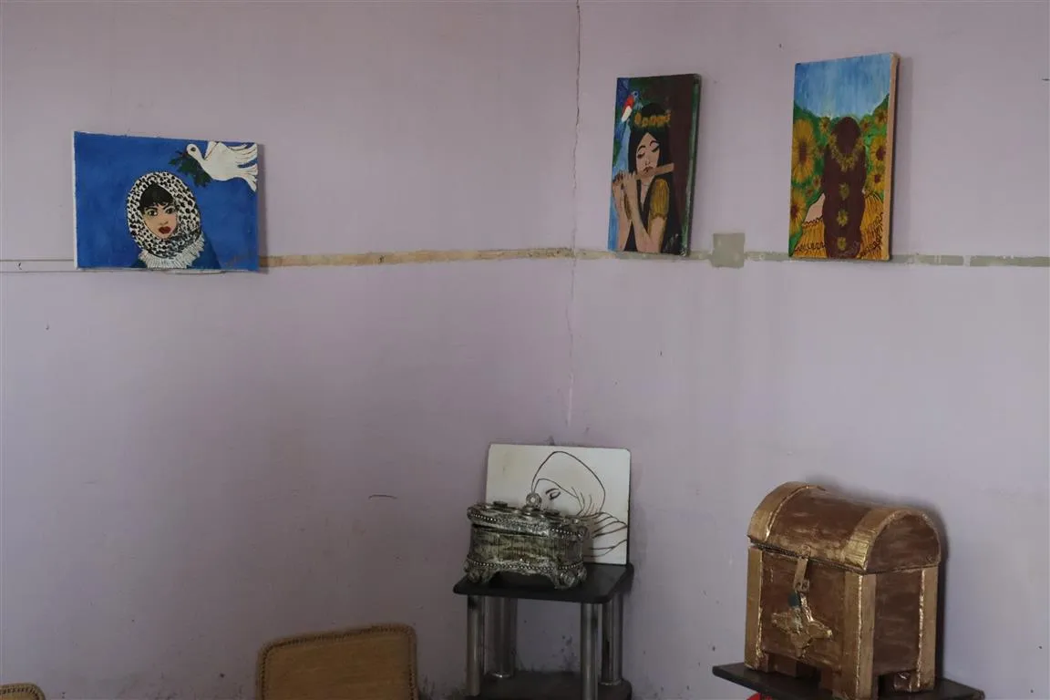 Li Hesekê pêşangeha şêwekariyê