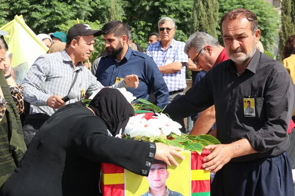 Şehîd Merwan Derbendîxan ber bi Silêmaniyê ve hate oxirkirin