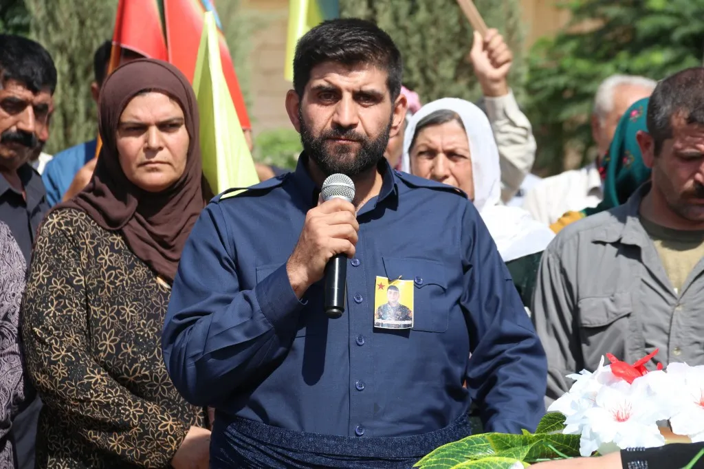Şehîd Merwan Derbendîxan ber bi Silêmaniyê ve hate oxirkirin