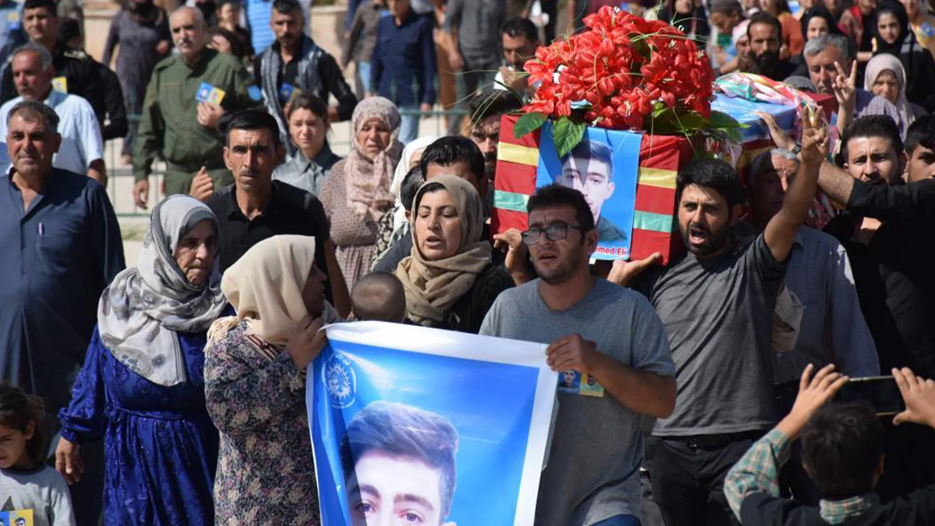 Li Kobanê 2 şehîd hatin oxirkirin