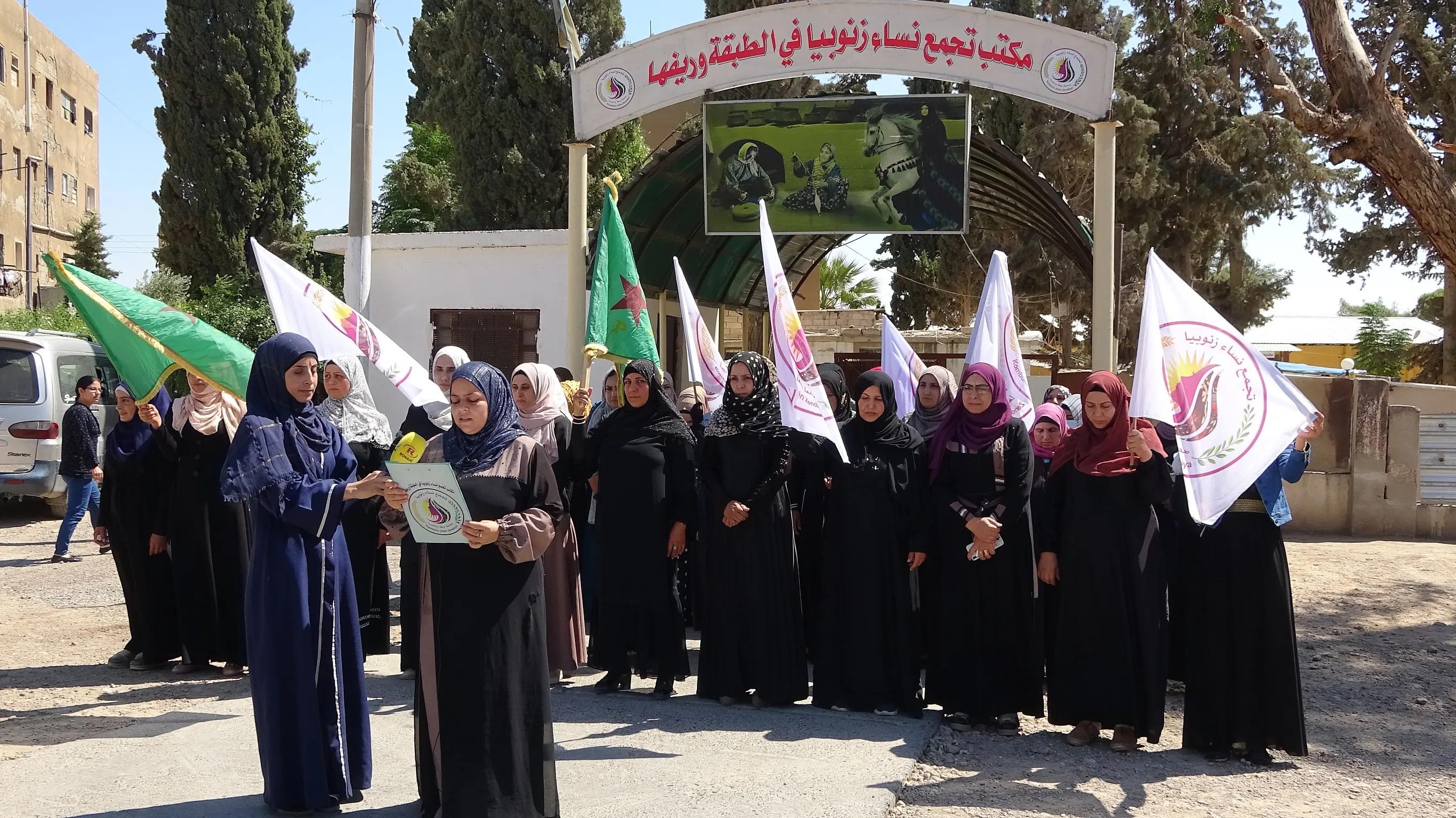 Kombûna Jinan a Zenûbiya: Berxwedana Kobanê destana lehengiyê ye