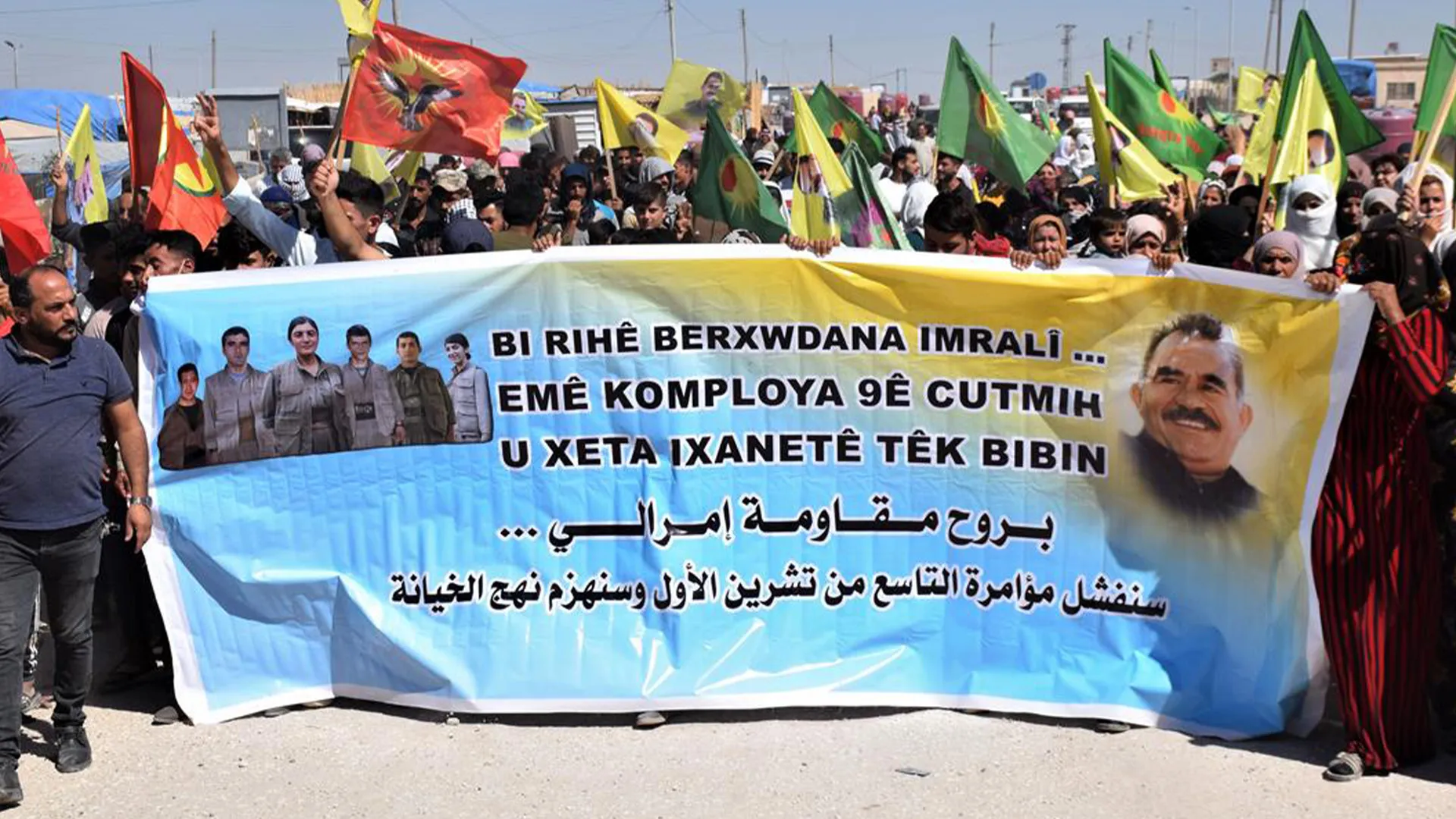 Koçberên Serêkaniyê banga azadiya fîzîkî ya rêber Ocalan kir