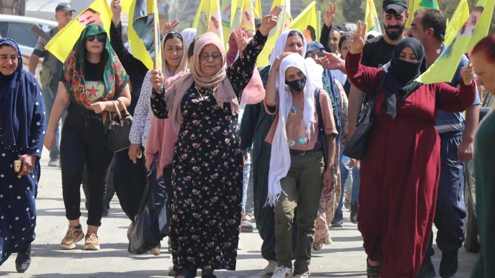 ​​​​​​​Çalakiya konvedanê ya li Qamişloyê di roja 22’yan de dewam dike