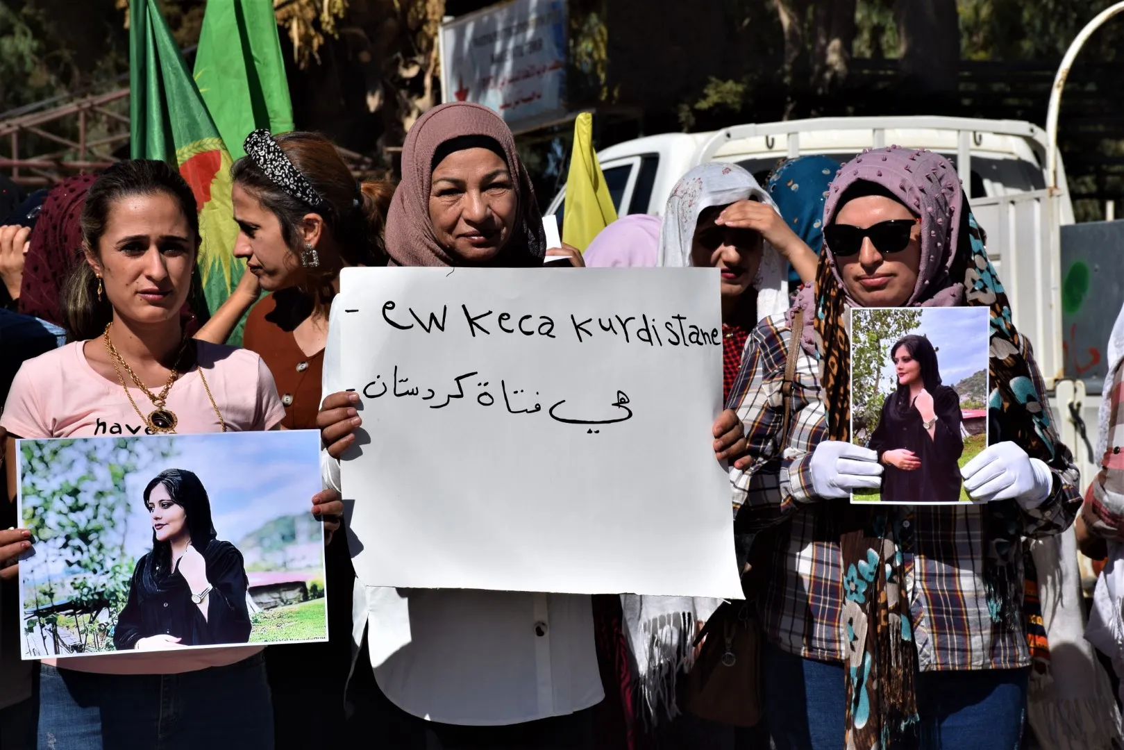 ​​​​​​​Li Bakur û Rojhilatê Sûriyê  jin ji bo serhildana li Rojhilat û Îranê li qadan in -HATE NÛKIRIN