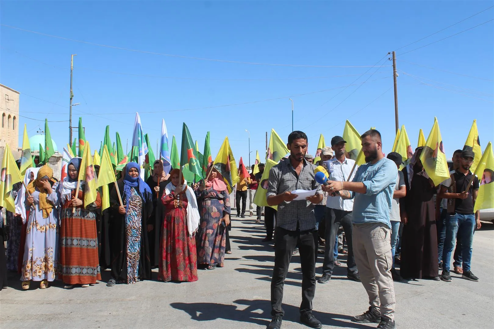 Bi hezaran şênî li kantona Hesekê li dijî dagirkeriyê û xiyaneta PDK`ê xwepêşandan li dar xist