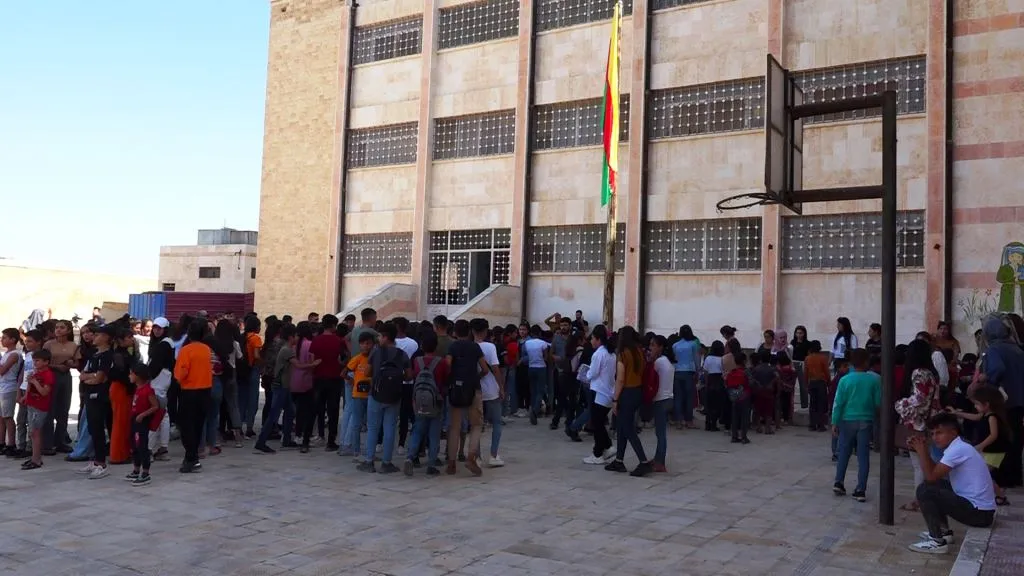 ​​​​​​​Dibistanên li ser sînor ên Kobanê di nava metirsiya girtinê de ne