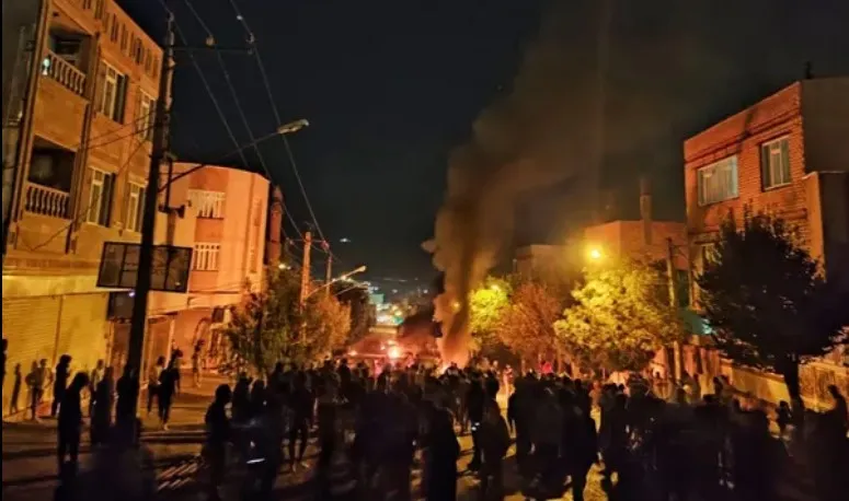 ​​​​​​​Li Rojhilatê Kurdistanê û Îranê 28 roj in serhildan didome 