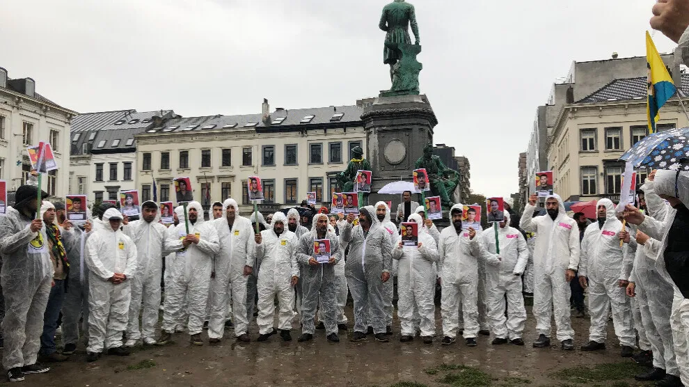 Li dijî êrişên kîmyewî li pêş Parlamentoya Ewropayê çalakiya protestoyî