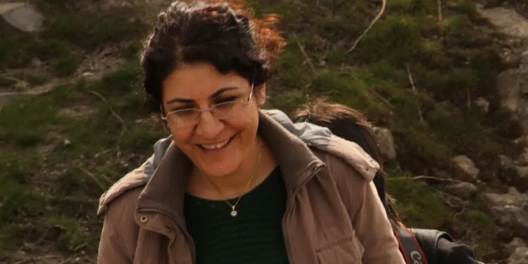 RSF: Dengê bihêz ê femînîsteke Kurd hate birîn