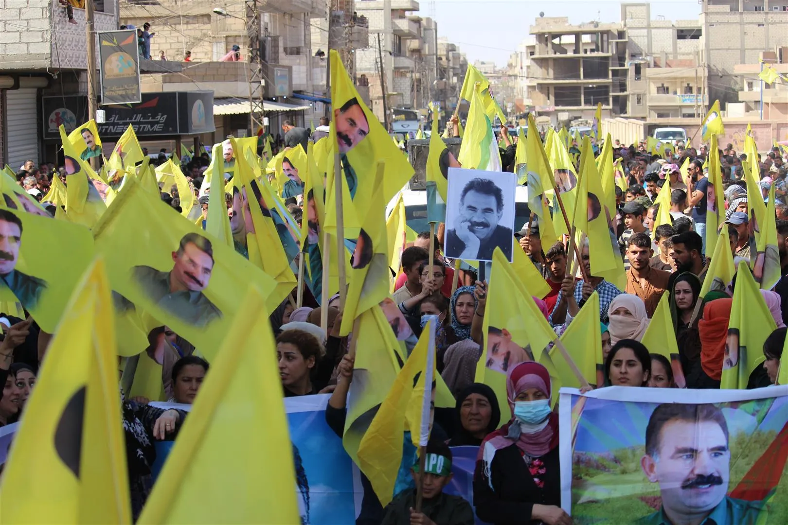 Şêniyên Hesekê komploya navneteweyî ya li dijî rêber Ocalan şemrezar kir