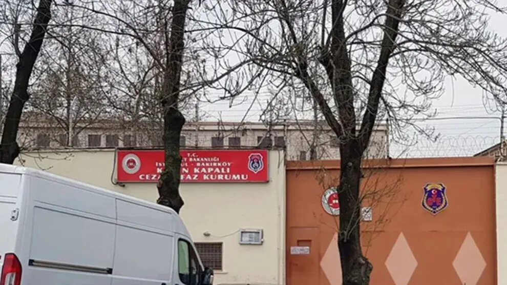 Girtiyên jin li dijî tecrîdê û çekên kîmyewî dest bi greva birçîbûnê kir
