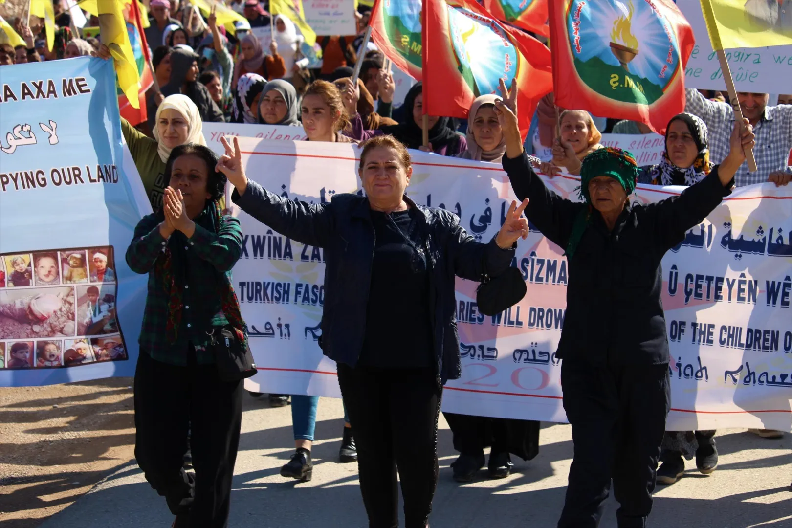 Li Hesekê bi hezaran bang kir: Bêdnegiya we hevkariya ji bo qirkirina me ye