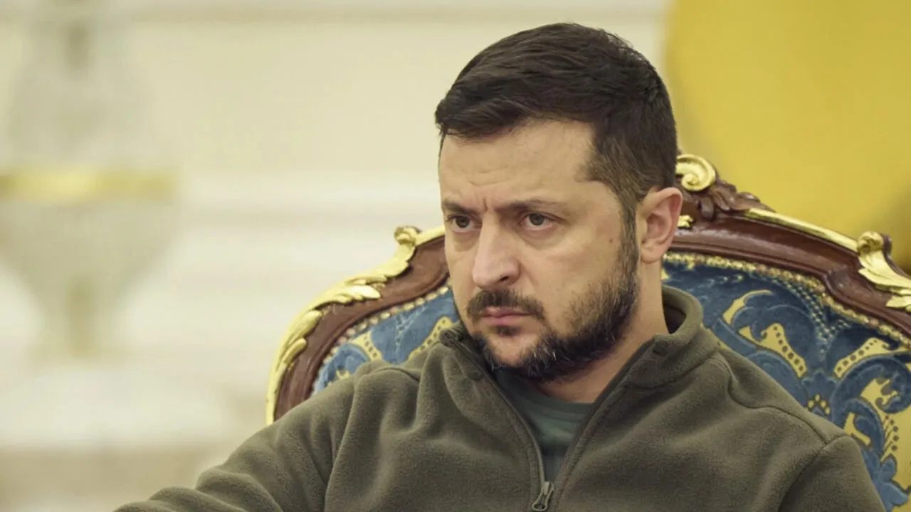 Zelensky biryarnameyek derxist da ku dan û standin bi Pûtîn re neyên kirin