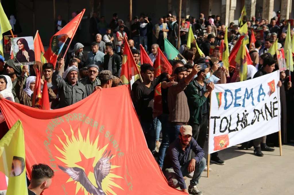 Pêkhateyên Dêrik û Til Hemîsê bertek nîşanî êrişên kîmyewî da