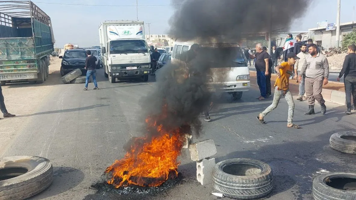 Şer û pevçûn di navbera çeteyên dagirkeriya Tirk de li Efrînê didome