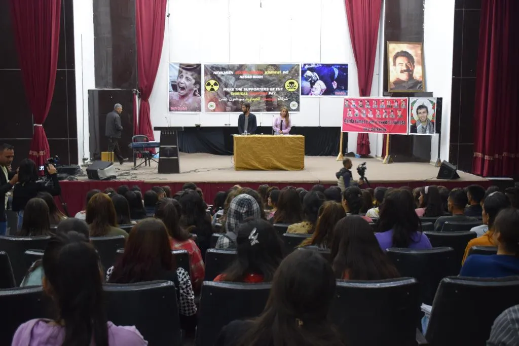​​​​​​​Tevgera Xwendekaran a Demokratîk panelek li ser danasîna çekên kîmyewî li dar xist
