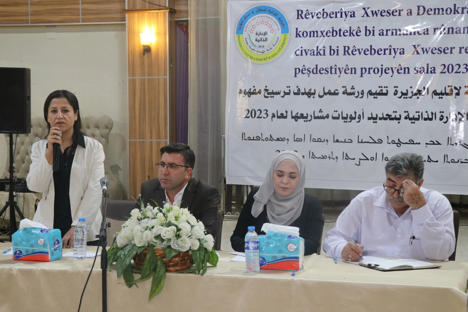 ​​​​​​​Ji plansaziya 2023`yan Rêveberiya Xweser komxebat ji beşên civakê re li dar xistin