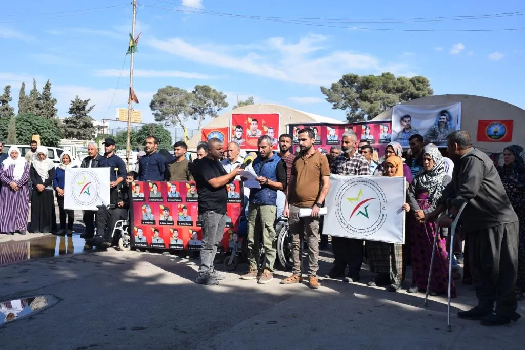 ​​​​​​​Birîndarên Şer ên Kobanê Erdogan dixwaze Kurdan di aliyê beden û fikrî de qir bike