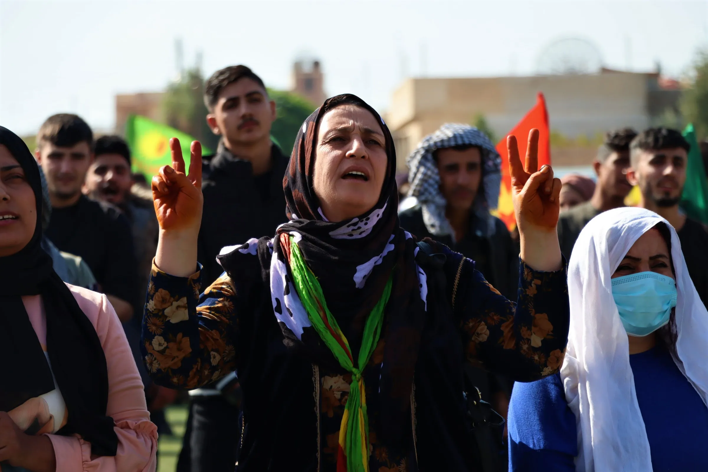 Pêkhateyên Cizîrê piştgiriya xwe ji gerîlayan re nîşan da