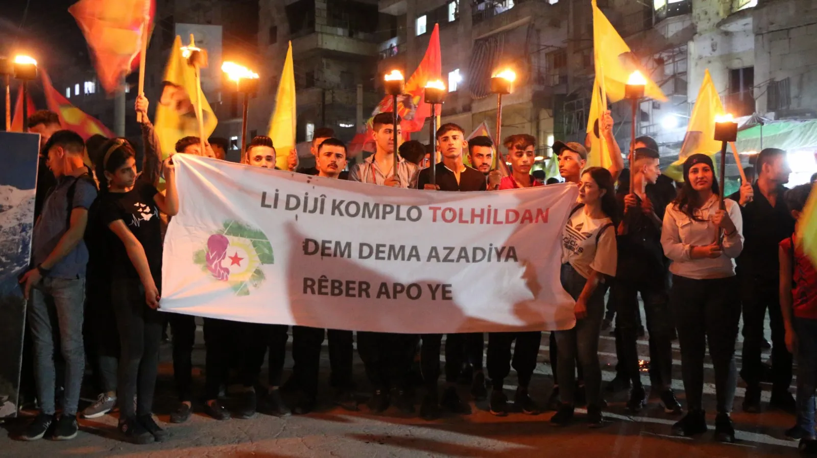 ​​​​​​​Ciwanên Dêrik û Helebê Komploya 9ʹê Cotmehê şermezar kir