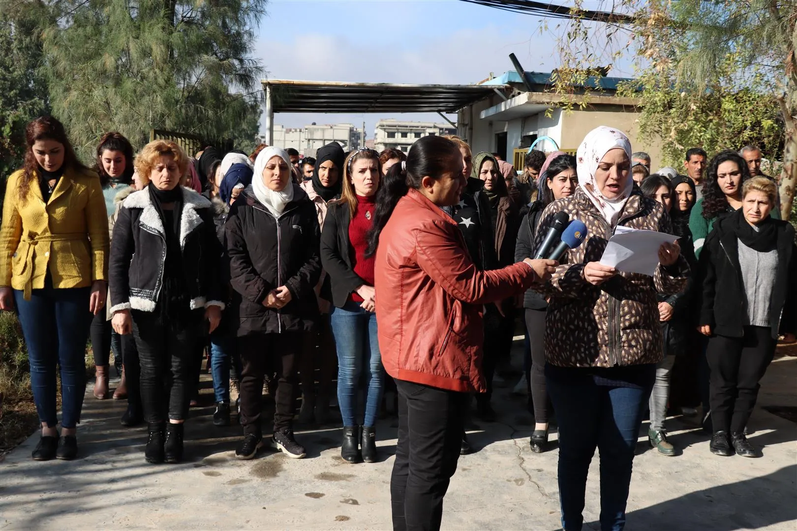 ​​​​​​​Nivîsgeha Astengdaran û komîteyên şaredariyan êrişên dewleta Tirk şermezar kirin