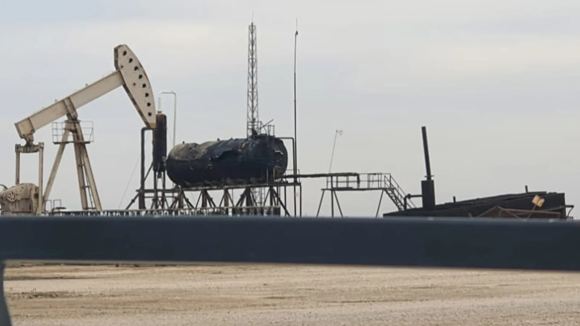 Balafirên dewleta Tirk du cihên petrolê kirin hedef-HATE NÛKIRIN