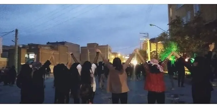 Serhildana li Rojhilatê Kurdistan û Îranê bi biryardarî dewam dike