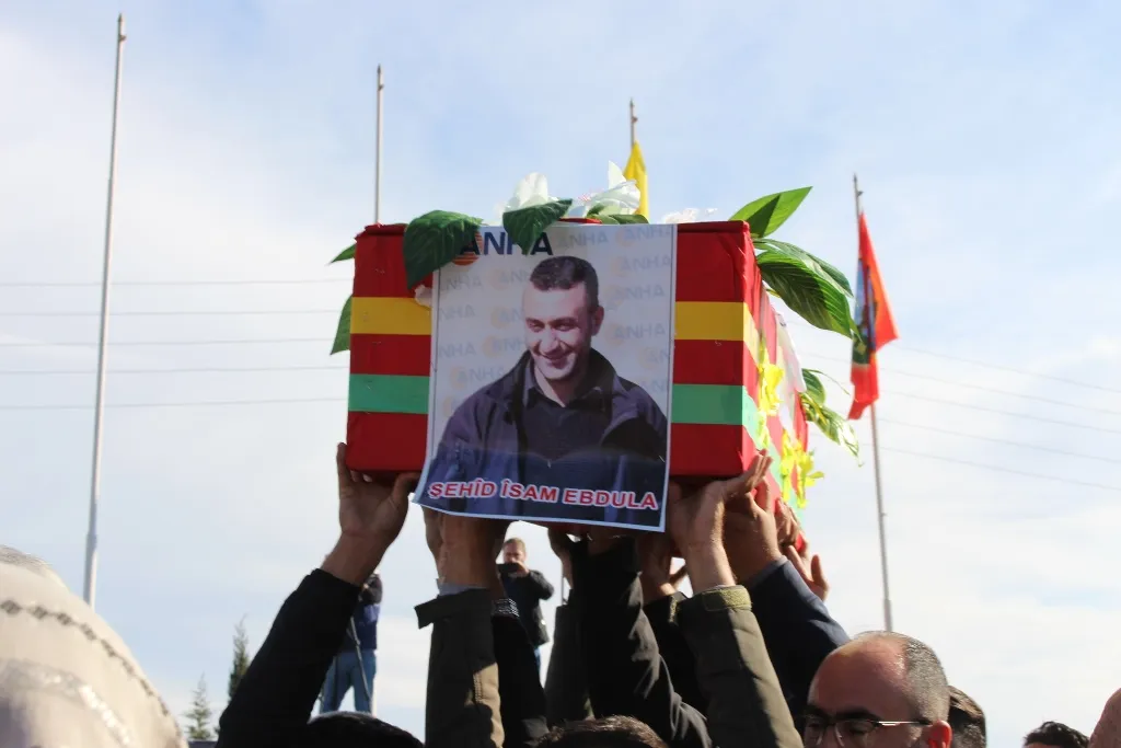Bi hezaran kesî şehîdên komkujiya Dêrikê oxir kirin