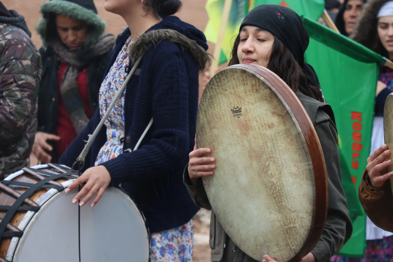 Jinên herêma Efrînê tundiya li ser jinê şermezar kir
