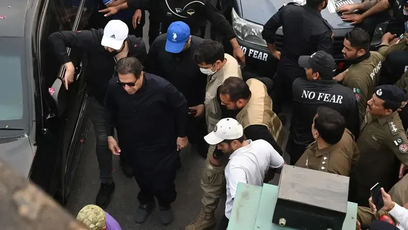 Serokwezîrê berê yê Pakistanê hate hedefgirtin