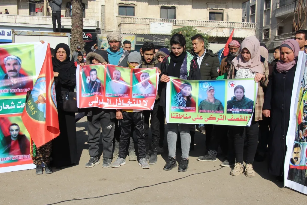 ​​​​​​​Şêniyên Minbicê li hember êrişan daketin qadan