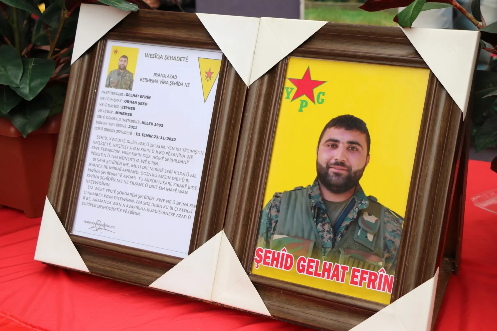 Şêniyên Şêxmeqsûd sersaxî da malabata şehîd Gelhat Efrîn
