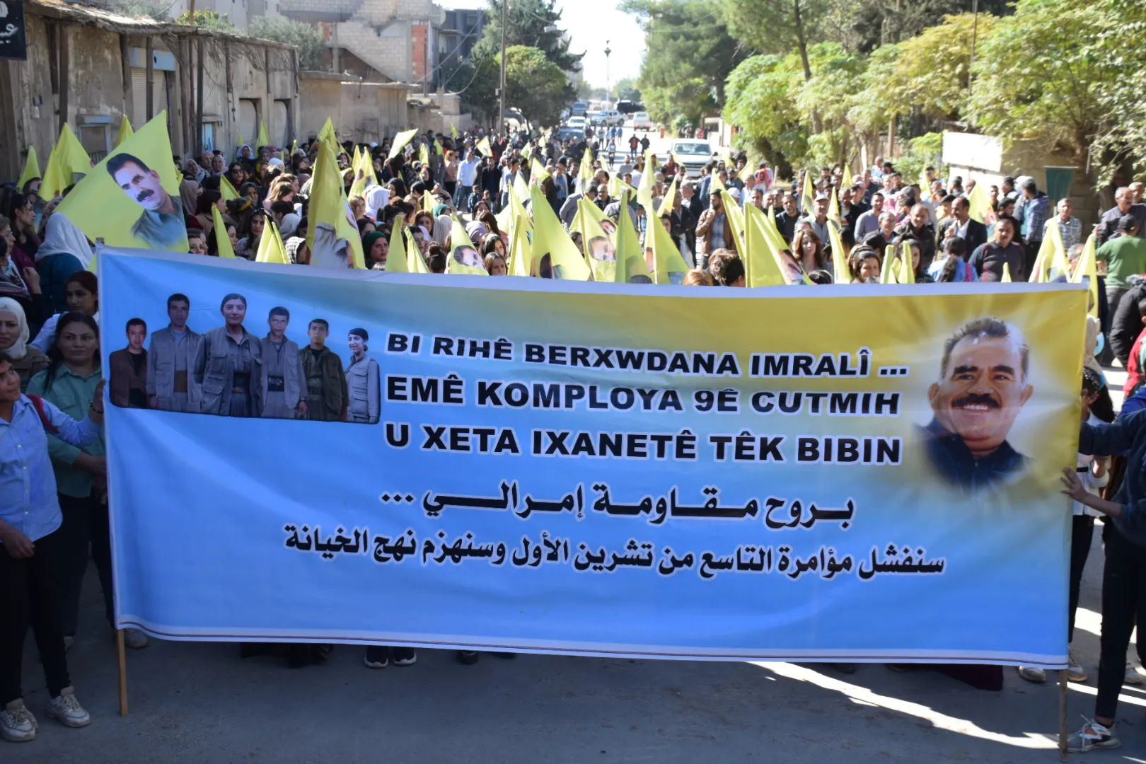 Şêniyên Dirbêsiyê êrişên kîmyewî şermezar kirin