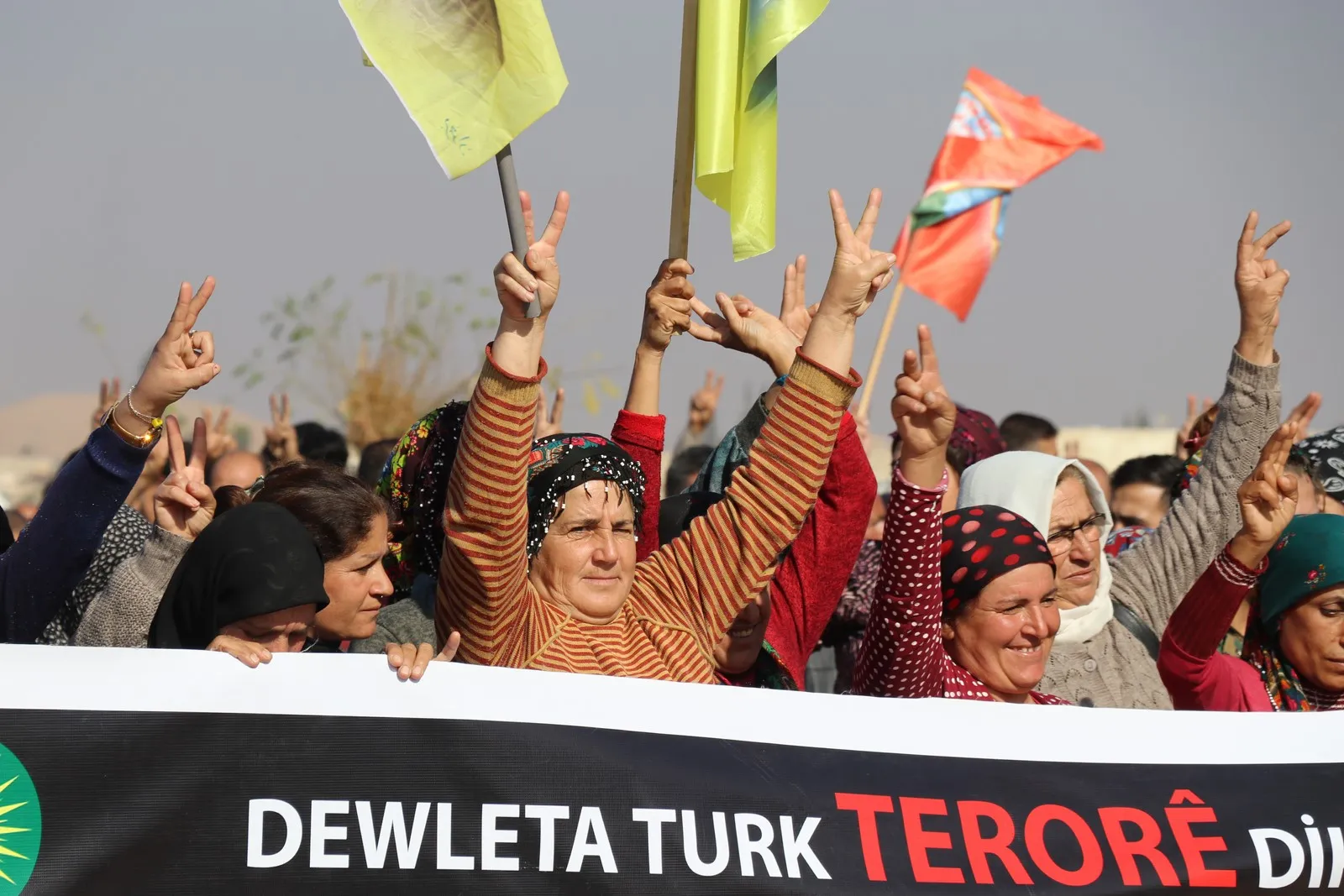 Dewleta Tirk li Şehba, Minbic û Helebê hat şermezarkirin