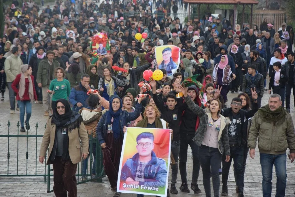 ​​​​​​​Şêniyên Firatê şehîd Fewaz oxir kir