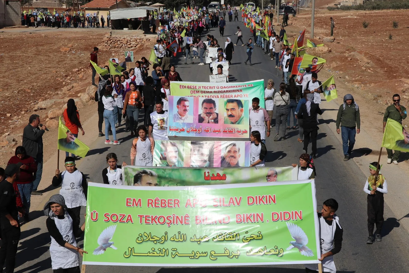 Ciwanan dirêjkirina qedexeya hevdîtinê bi rêber Ocalan re şermezar kir
