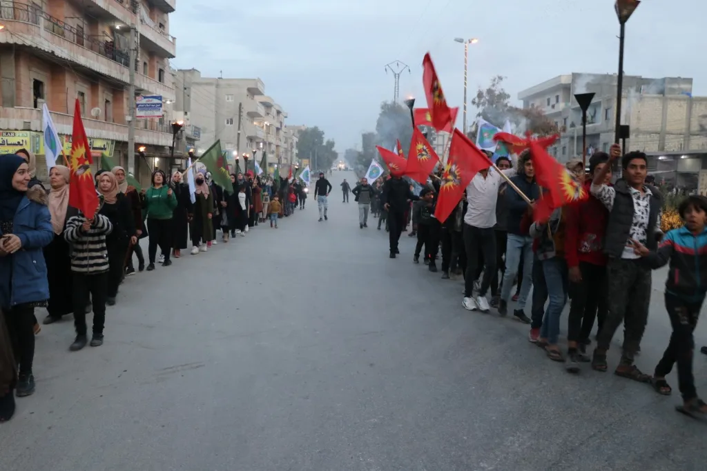 Ciwanên Tebqa û Minbicê: Em amade ne li rex QSD`ê li hember dagirkeriyê li ber xwe bidin