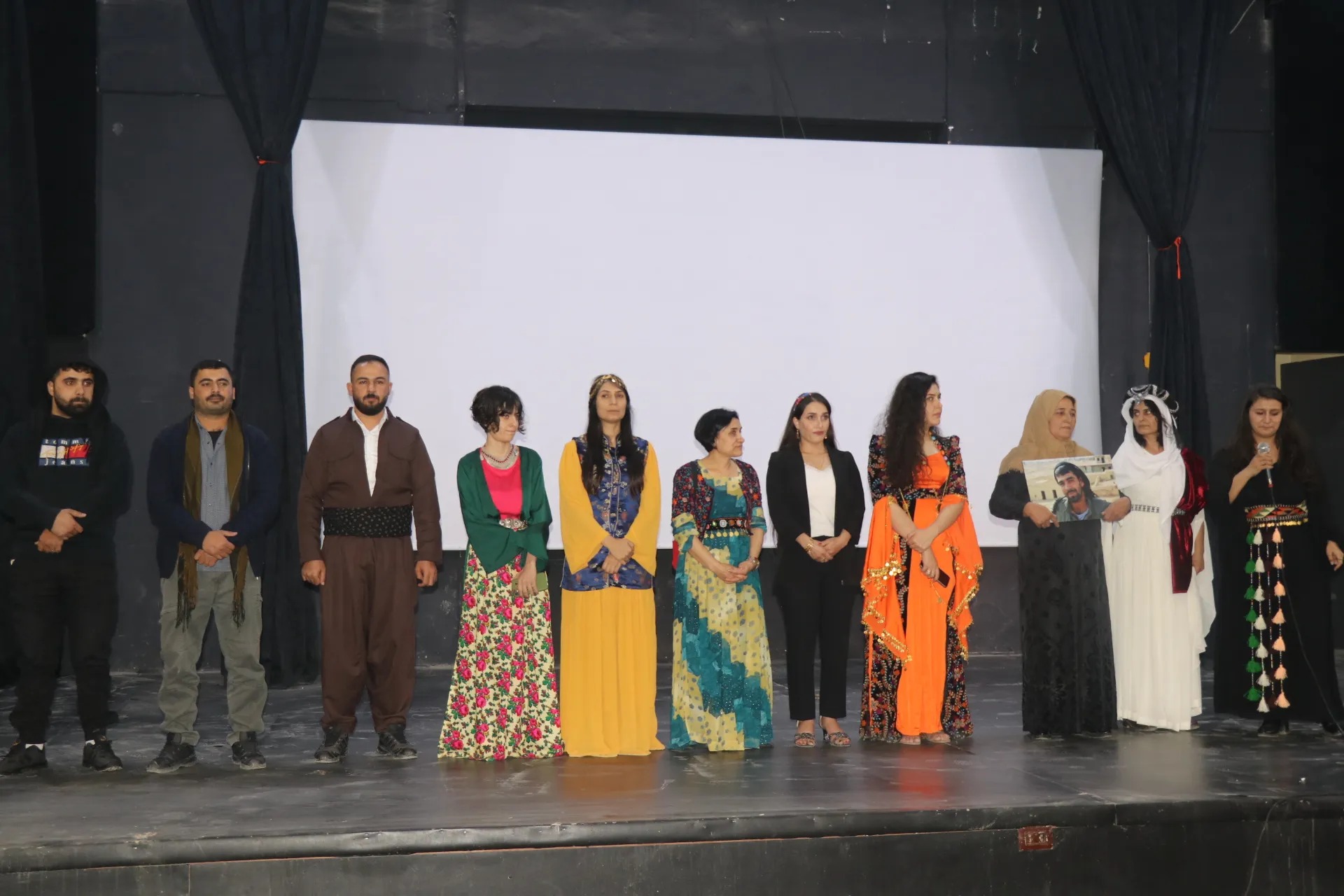 Fîlmê `Nameyên ji Şengalê` li Qamişlo hat pêşandan