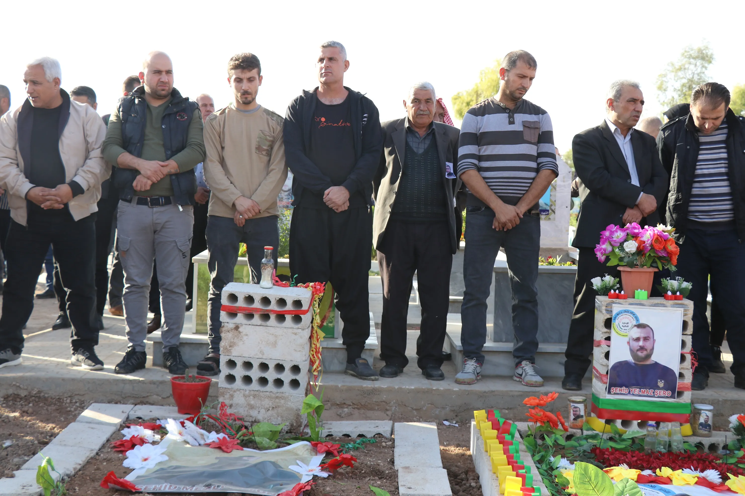 Bi hezaran şênî şehîd Zeyneb û Yilmaz bi bîr anîn