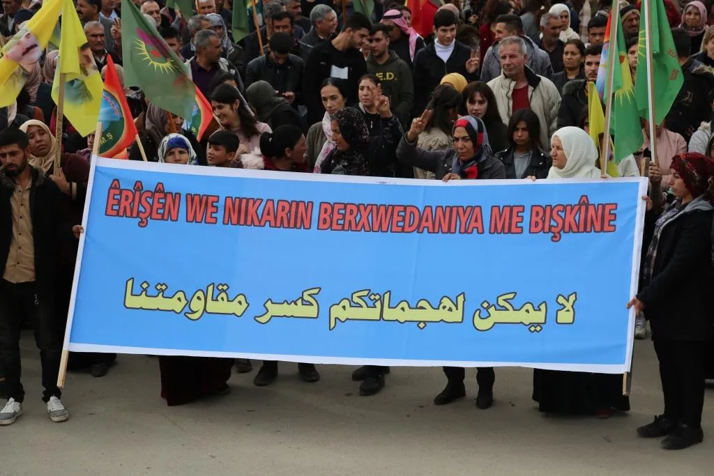 ​​​​​​​Şêniyên Kobanê: Em ê li ber xwe bidin, serkeftin wê para me