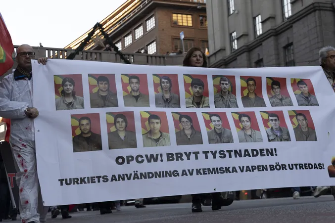 Li Stockholmê Kurdistaniyan êrişên kîmyewî şermezar kirin