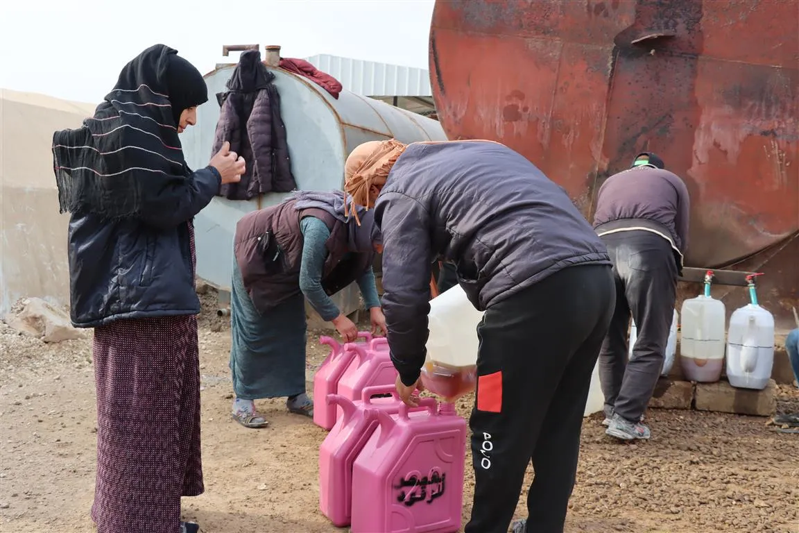​​​​​​​Mazot li koçberên Serêkaniyê tê belavkirin