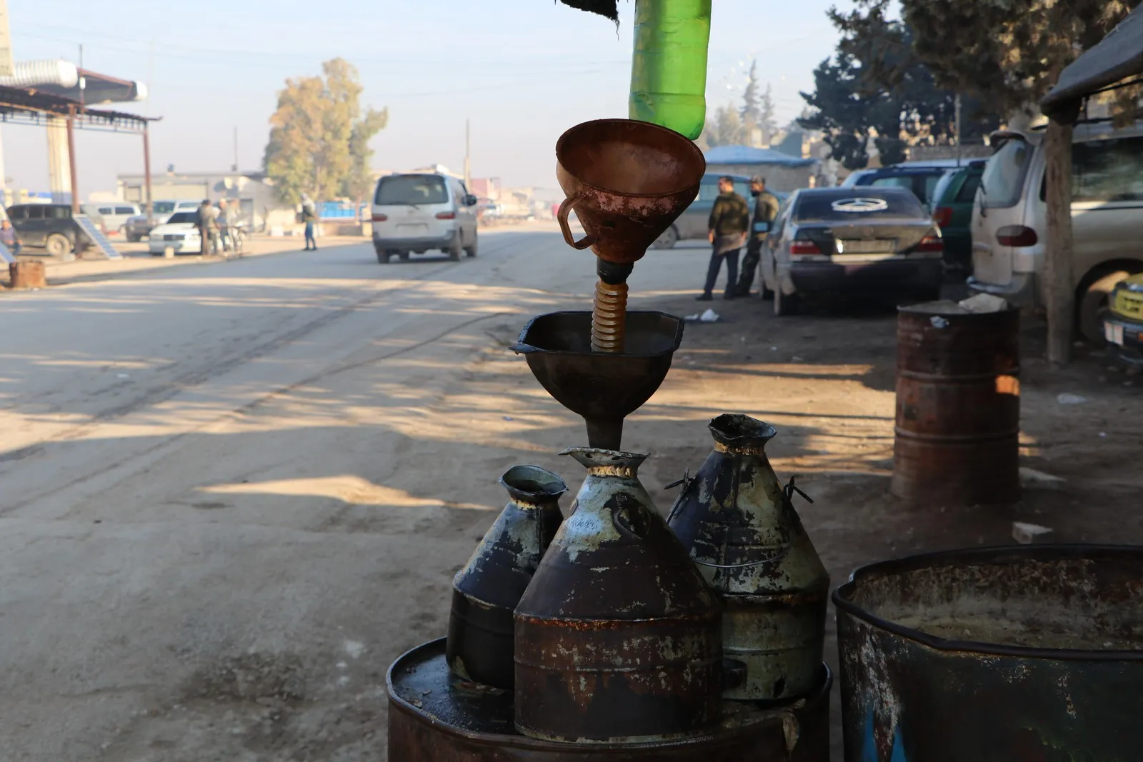 Ji ber ambargoyê xebatên xizmetgûzarî û dewama dibistanan hat sekinandin