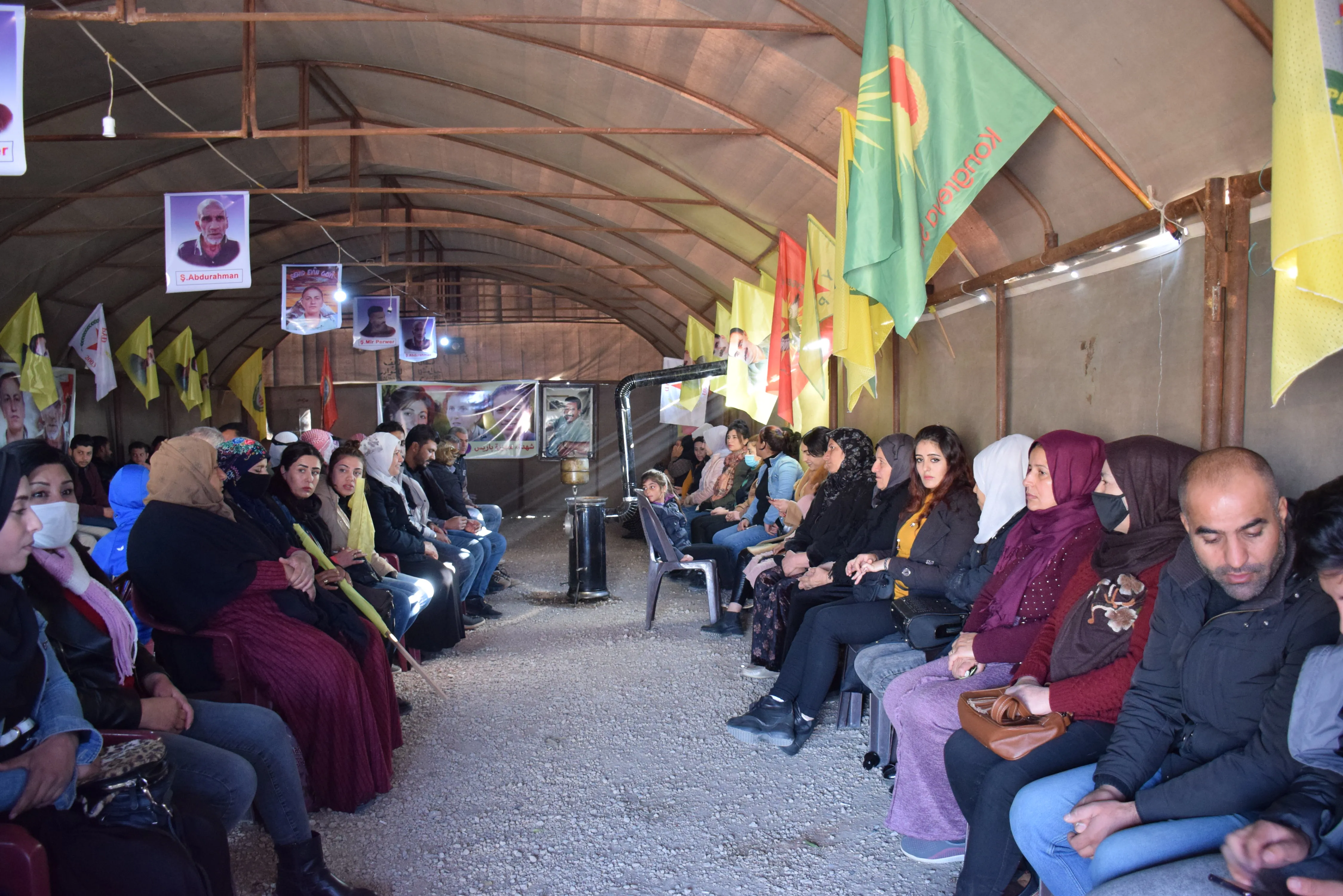 Hêrsa li hemberî komkujiya Parîsê zêde dibin