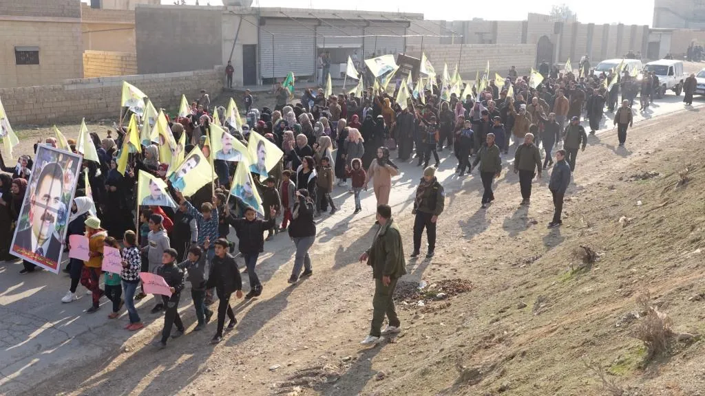 ​​​​​​​′Azadiya rêber Ocalan azadiya gelên bindest e′