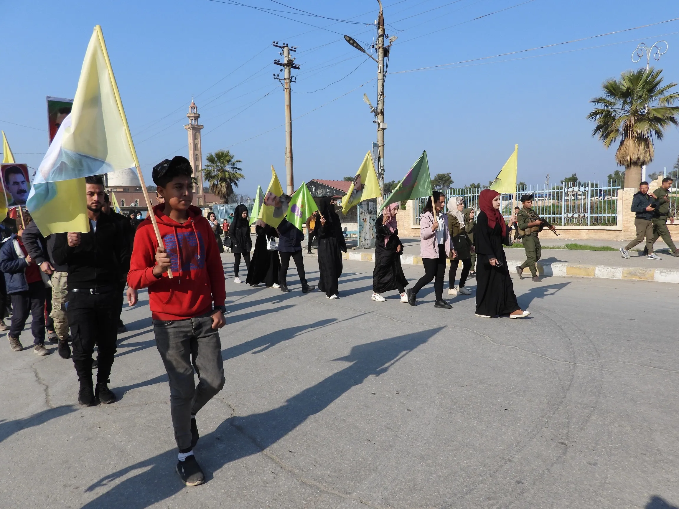 ​​​​​​​′Azadiya rêber Ocalan azadiya gelên bindest e′