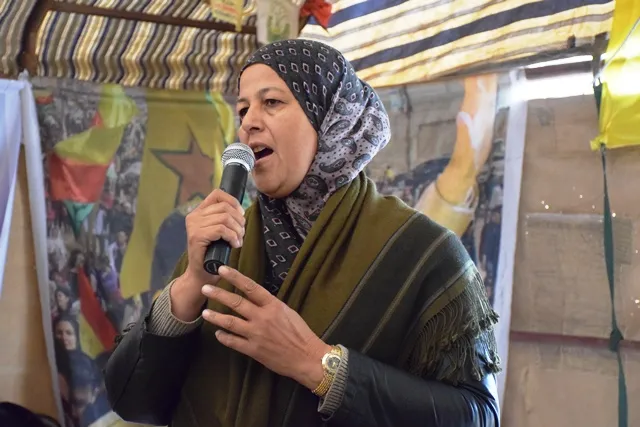 Gel bi xwepêşandanan komkujiya Duyem a Parîsê şermezar kir