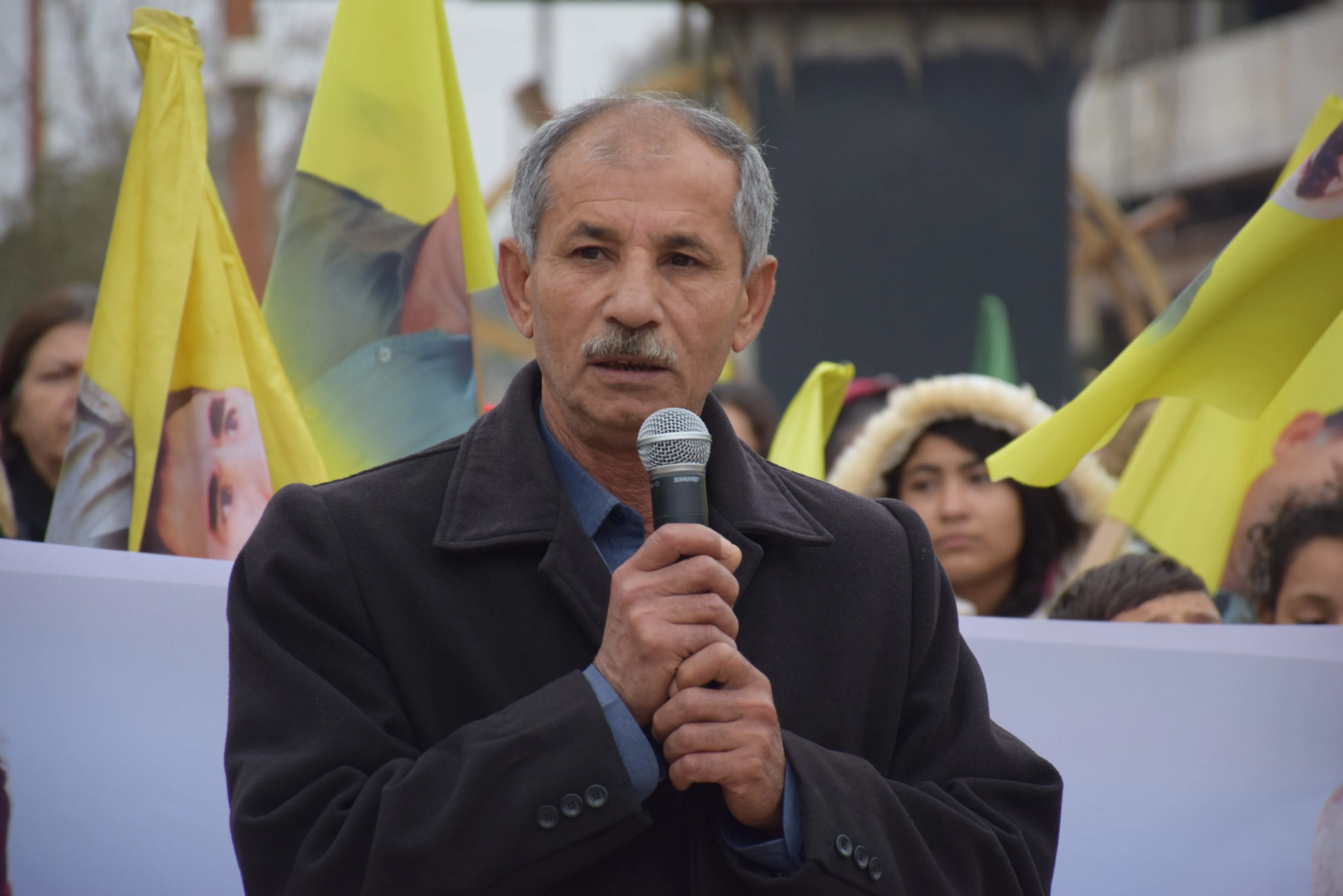 Gel bi xwepêşandanan komkujiya Duyem a Parîsê şermezar kir